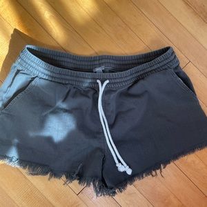 Aerie pull on shorts size L